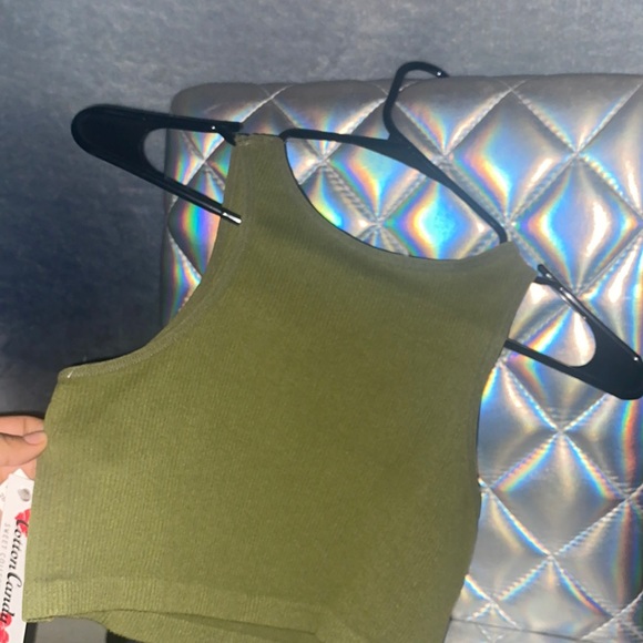 Olive Green Ribbed Crop Top - Picture 3 of 6
